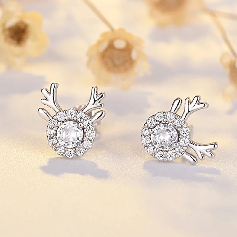 2021 New Lovely Snowflake Charm Earring For Women Christmas Gift Fashion Crystal Zircon Stud Earrings Girls New Year Jewelry