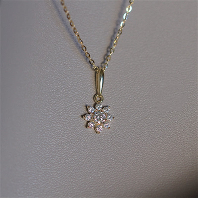 925 Sterling Silver Pavé Crystals Plated 14k Gold Simple Sun Flower Pendant Necklace Women Exquisite Jewelry Accessories