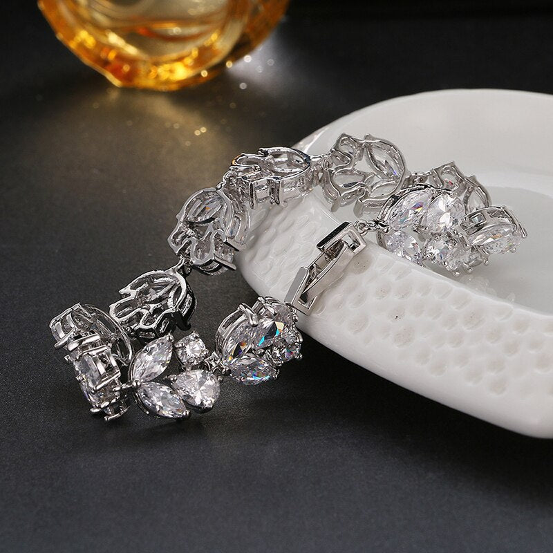 Emmaya Luxury White/Gold Color Bracelet for Women Ladies Shining AAA Cubic Zircon Crystal Birthday Jewelry  Gift Party Wedding