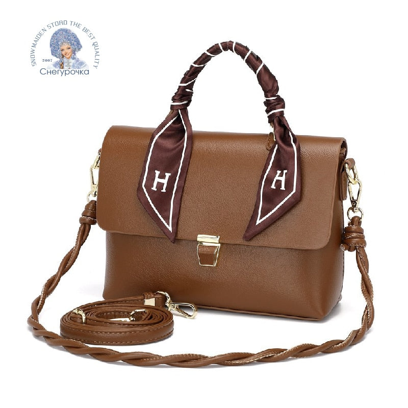 Famous Designer Brand Female Bag Classic Fashion Luxury Female Handbag Retro Messenger Bag Brown Black Handbag A Bag With Ribbon