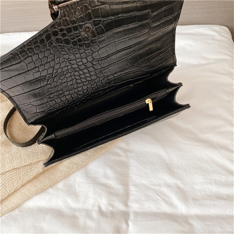 Horseshoe Metal Design Lady Flap Bag Fashion Crocodile Pattern Pu Leather Shoulder Crossbody Bags for Women 2021 Brand Handbags
