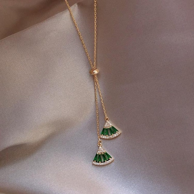 Hot Sale Classic Green white Crystal Geometric Necklace Pendant Chokers Necklace For Women Statement Jewelry