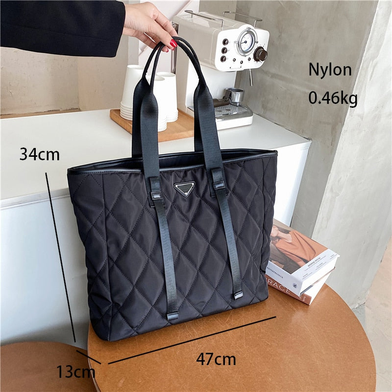 Large Nylon Pillow Bag Casual Tote Bags for Women Luxury Brand Handbags Designer Fashion Light Bags Diamond Lattice Shoulder Bag