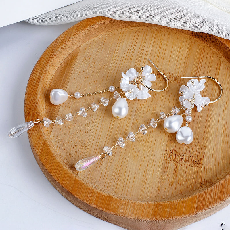 Lifefontier Fashion Long Tassel Simulated Pearl Drop Earrings Big Crystal Bead Resin Flower Petal Earrings for Women Wedding