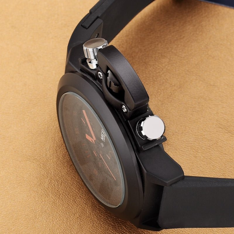 MEGIR Men's Casual Quartz Watch 3D Engraved Dial Black Silicone watches men Waterproof Military Sport Watch for Man MG2002 Relog