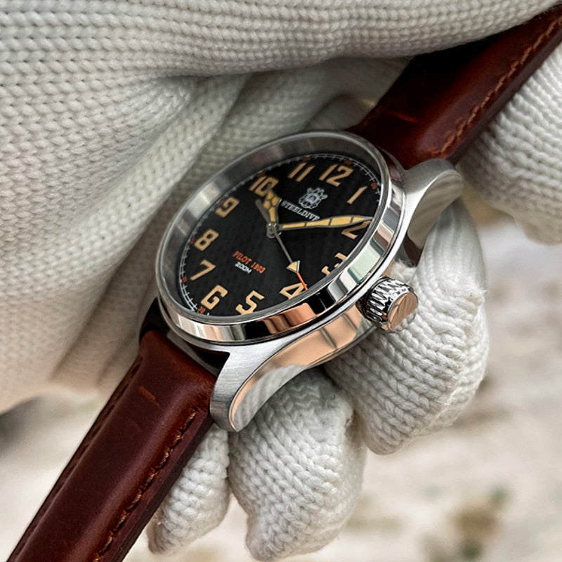 Steeldive 36mm Pilot Watch for Men Quartz Movement Leather Strap Sapphire Stainless C3 Luminous Military Simple Wristwatches